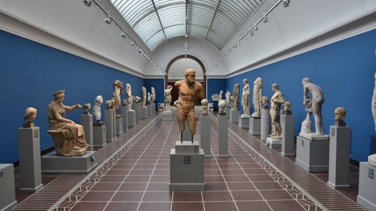 The Greeks and Painted Sculpture